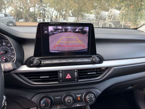 Used 2024 Kia Forte LXS image 20