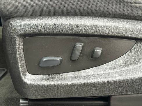 Used 2018 Chevrolet Silverado 1500 LT w/ All Star Edition AWD/4WD image 33