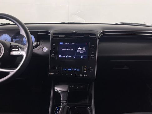 Certified 2024 Hyundai Tucson SEL FWD image 16