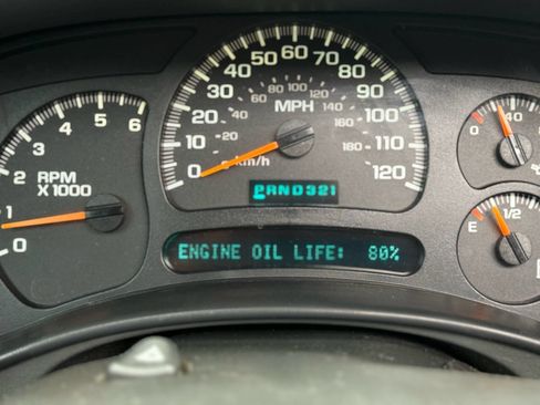 Used 2005 Chevrolet Avalanche 2500 w/ Preferred Equipment Group image 49