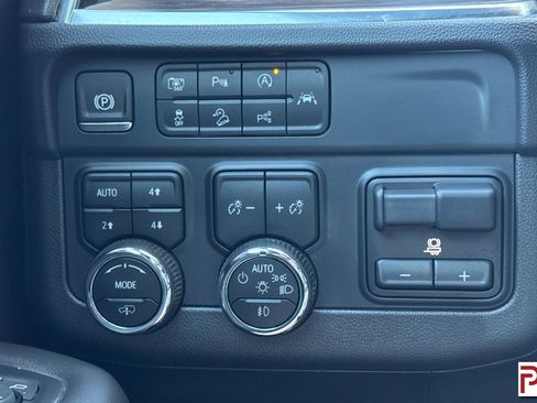 Certified 2025 Chevrolet Tahoe Z71 w/ Z71 Off-Road Package AWD/4WD image 35