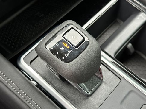 New 2025 Nissan Pathfinder Platinum image 36