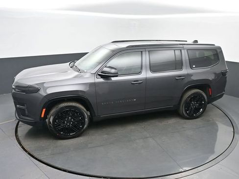 New 2026 Jeep Grand Wagoneer Limited AWD/4WD image 41