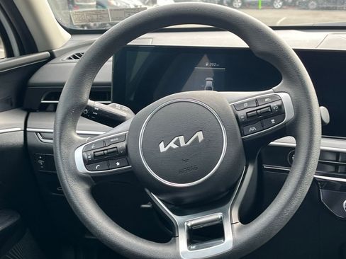 Used 2025 Kia K5 LXS image 28