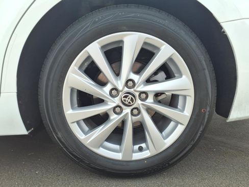 Certified 2023 Toyota Camry LE FWD image 9