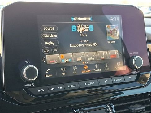 Used 2025 Nissan Pathfinder SV image 12