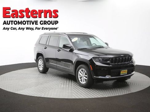 Used 2022 Jeep Grand Cherokee L Laredo w/ Luxury Tech Group I AWD/4WD image 50