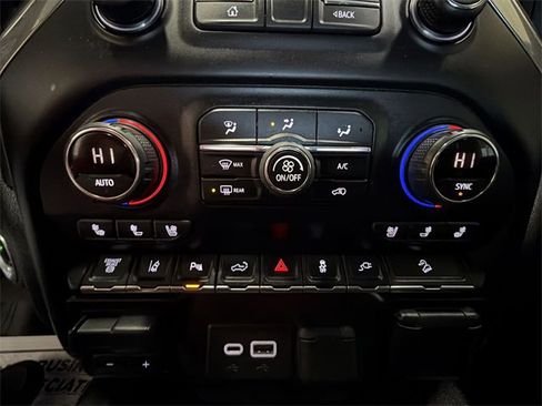 Used 2020 Chevrolet Silverado 3500 LTZ w/ LTZ Premium Package image 19