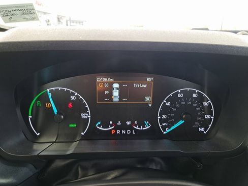 Certified 2024 Ford Maverick XLT image 8