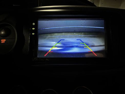 Used 2015 Toyota Yaris SE FWD image 10
