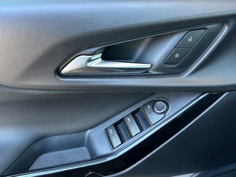 New 2026 Chevrolet Equinox LT image 11