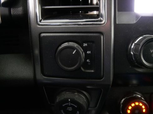 Used 2020 Ford F150 XLT w/ Equipment Group 302A Luxury image 19