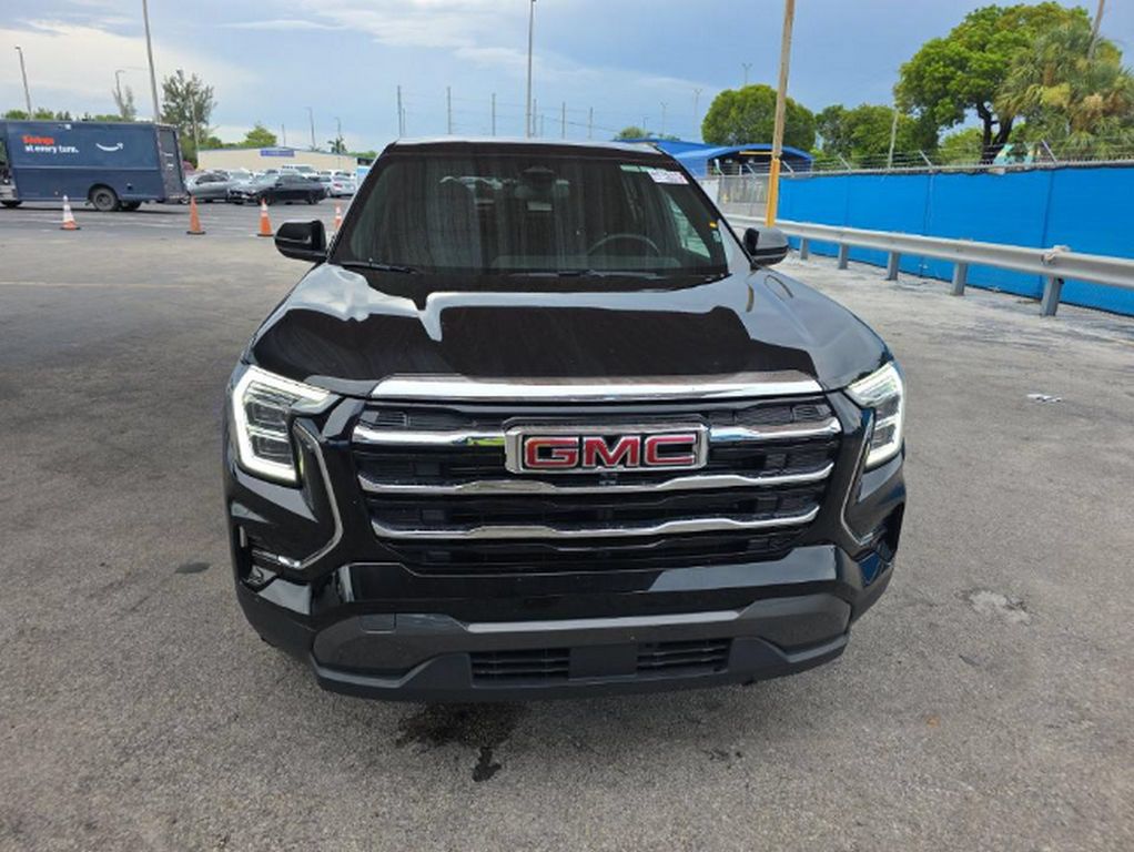 Used 2026 GMC Terrain Elevation FWD image 2