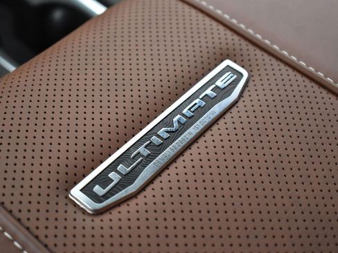 Used 2025 GMC Sierra 3500 Denali Ultimate AWD/4WD image 32