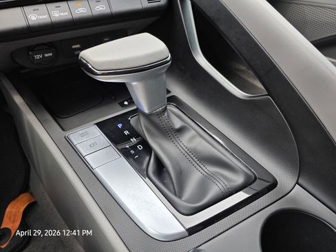 Certified 2025 Hyundai Elantra Sport FWD image 23