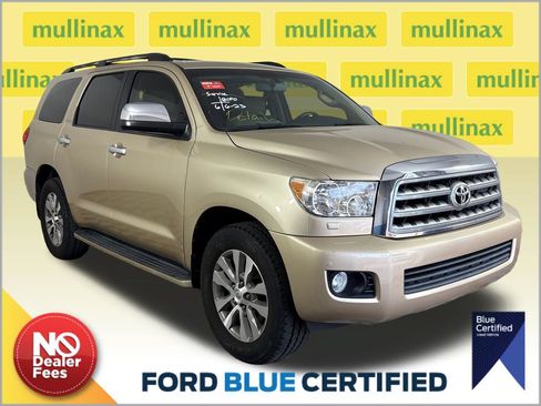 Used 2017 Toyota Sequoia Limited w/ Safety & Convenience Package AWD/4WD image 1