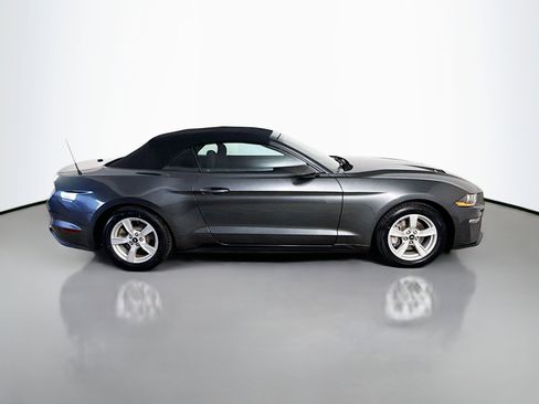 Used 2020 Ford Mustang Convertible image 11