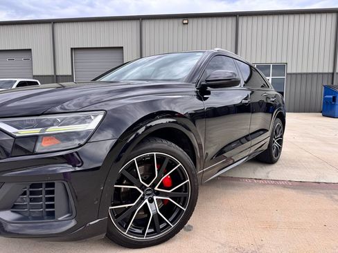Used 2019 Audi Q8 Premium Plus w/ Premium Plus AWD/4WD image 11