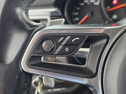 Used 2017 Porsche Macan image 27