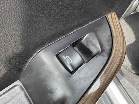 Used 2019 GMC Acadia SLE AWD/4WD image 42