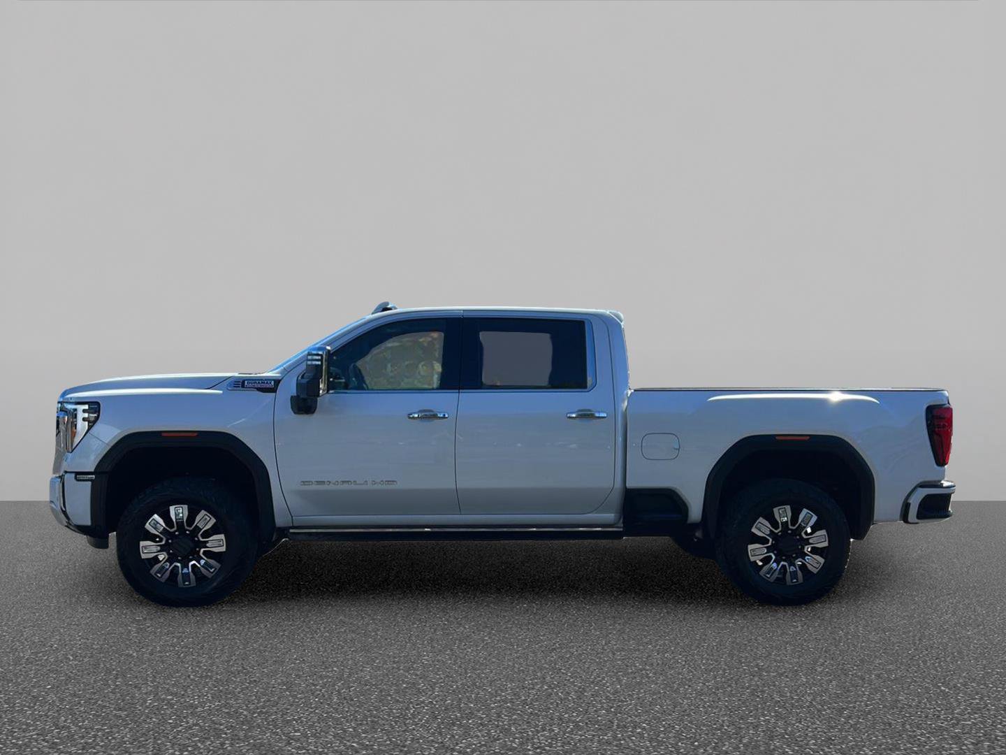 Certified 2024 GMC Sierra 2500 Denali w/ Denali Reserve Package AWD/4WD image 2