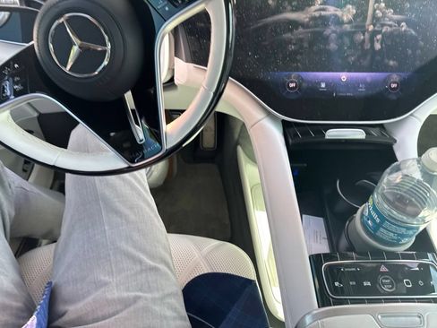 Certified 2024 Mercedes-Benz Maybach EQS 680 4MATIC image 4