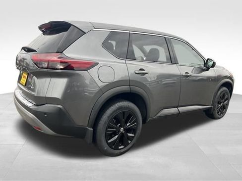 Used 2021 Nissan Rogue SV image 8