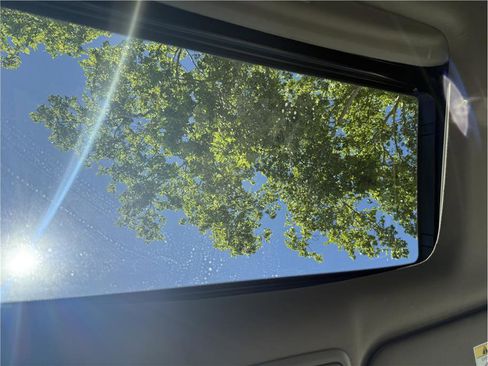 Used 2019 Honda Odyssey Touring image 16