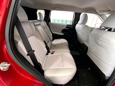 Used 2022 Mitsubishi Outlander SEL image 25