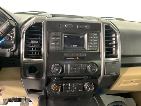 Used 2015 Ford F150 XLT w/ Equipment Group 301A Mid RWD image 23