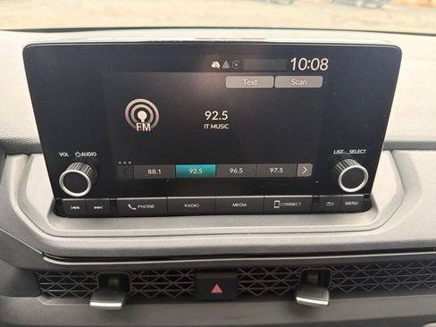 Used 2025 Honda Accord SE image 17