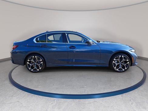 New 2026 BMW 330i xDrive Sedan w/ Premium Package AWD/4WD image 4