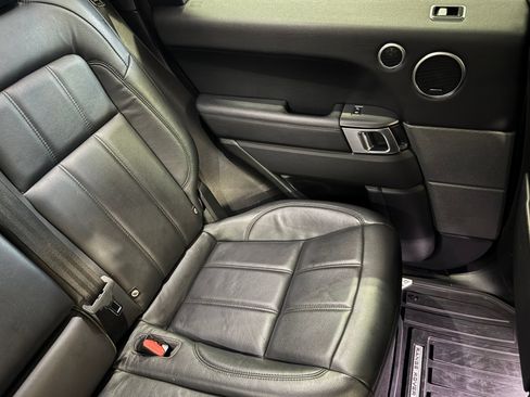 Used 2019 Land Rover Range Rover Sport SE AWD/4WD image 35