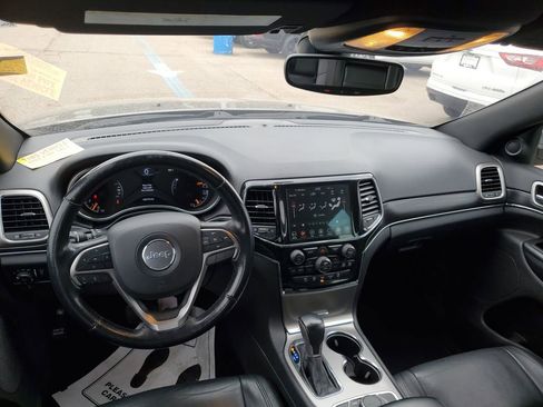 Used 2019 Jeep Grand Cherokee Limited AWD/4WD image 24