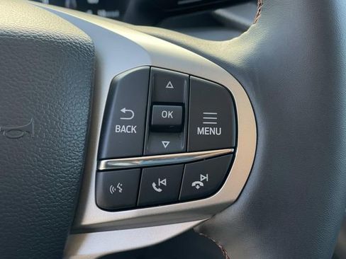 New 2026 Ford Explorer Active w/ Active Comfort Package image 9