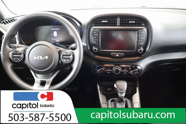 Used 2023 Kia Soul LX w/ LX Technology Package FWD image 12