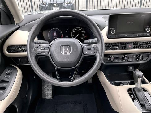 Certified 2025 Honda HR-V LX image 5