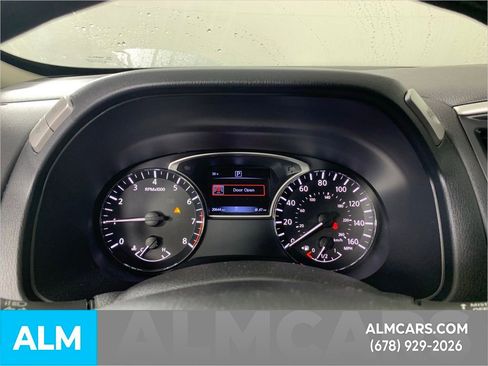 Used 2020 Nissan Pathfinder S image 23