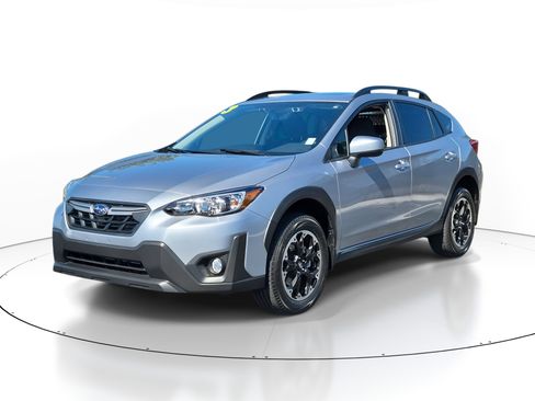 Certified 2023 Subaru Crosstrek 2.0i Premium image 3