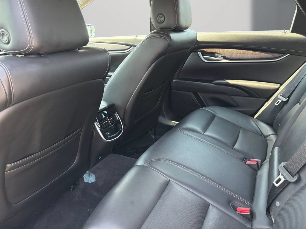 Certified 2018 Cadillac XTS Luxury FWD image 14