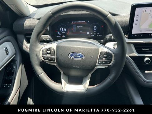 Used 2025 Ford Explorer Active w/ Active Comfort Package AWD/4WD image 24