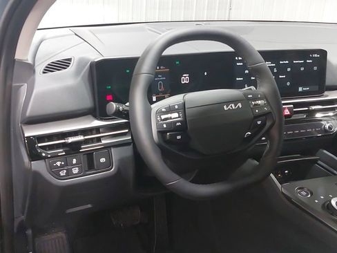 New 2026 Kia Sportage EX image 16