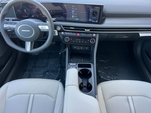 New 2026 Hyundai Sonata SEL FWD image 4