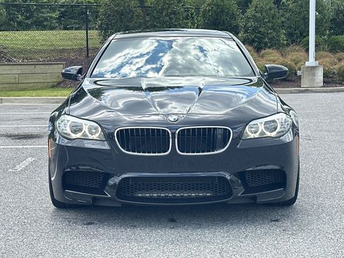 Used 2013 BMW M5 RWD image 2