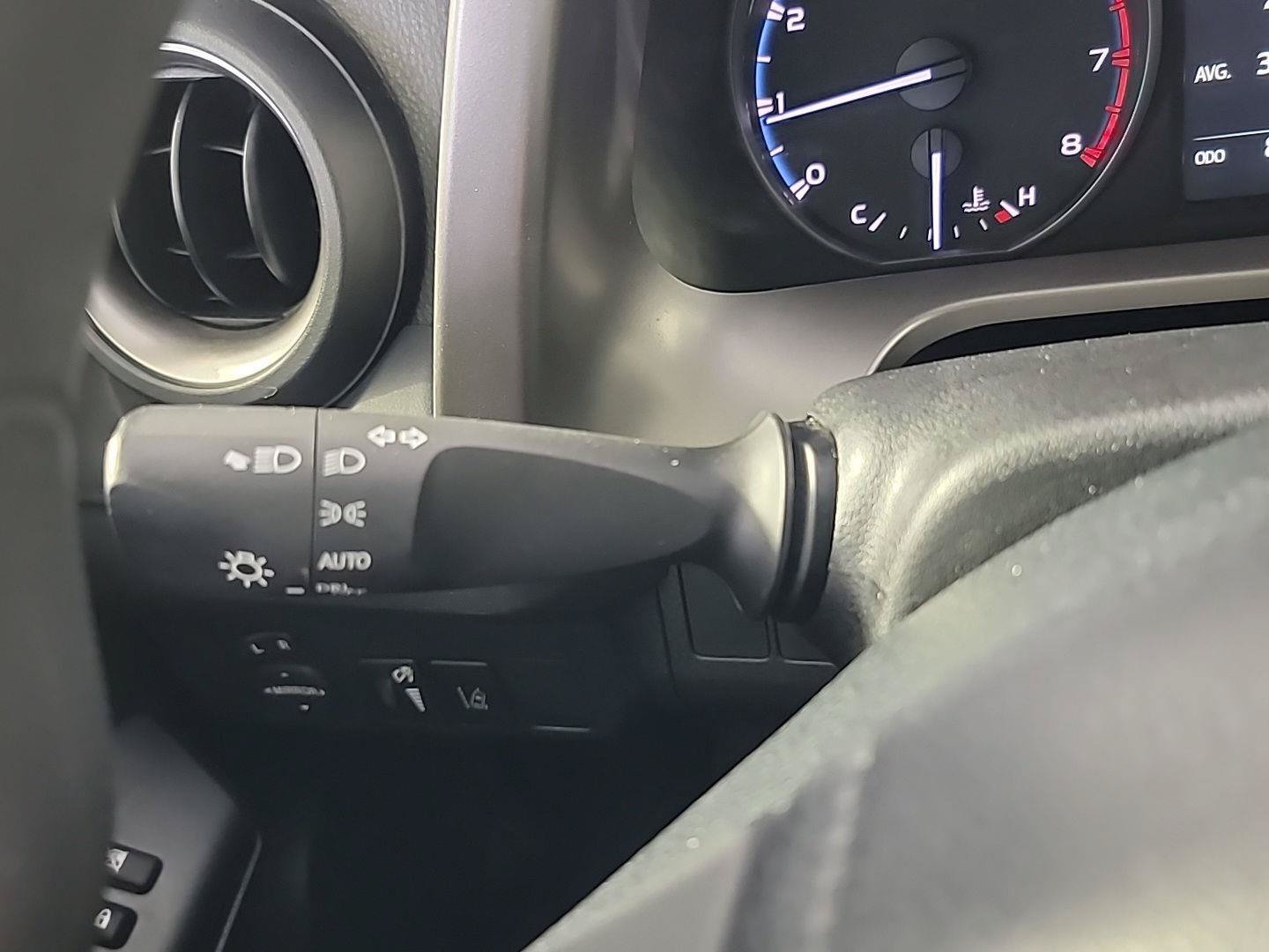 Used 2017 Toyota RAV4 LE w/ All Weather Liner Package FWD image 26