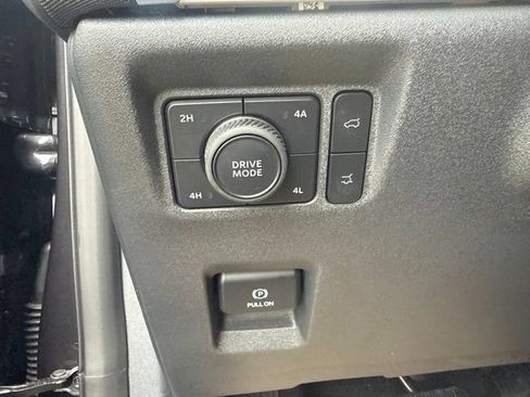 Certified 2025 Ford Expedition Max Active AWD/4WD image 19
