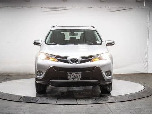 Used 2014 Toyota RAV4 Limited w/ Technology Package image 6