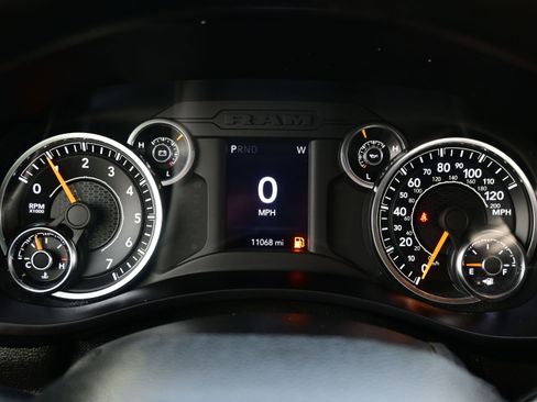 Used 2021 RAM 5500 Tradesman image 27