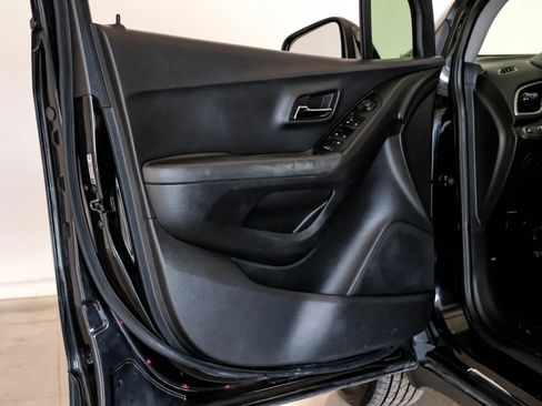 Used 2020 Chevrolet Trax LS w/ Tint and Cruise Package image 36