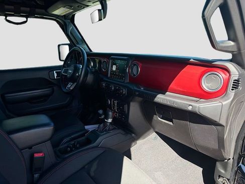 Used 2021 Jeep Wrangler Unlimited Rubicon AWD/4WD image 14